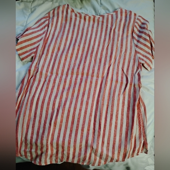 SALE‼️100% Linen Top - Picture 5 of 5